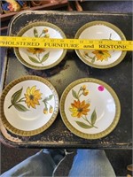 Lot of 4 Casual Cream Normandy Bowls Floral Decor