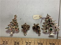 2 Christmas tree pins and pair earrings,
