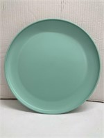 (36) Plastic Plates