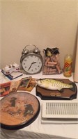 Misc Box - Billy Bass, Clock, Outdoor