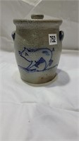 Pig crock with lid