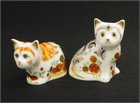Two Royal Crown Derby "Imari"cat paperweights