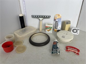 Lot: squeegee, smoke detector, misc
