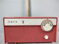 Zenith 1960's am radio model f508v pink untested