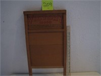 Victor Wood Washboard