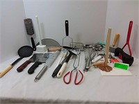 Various kitchen utensils