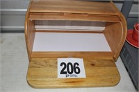 Wood Cutting Board & Bread Keeper Lot (U236)