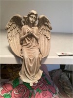 Shelf angel