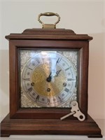 Sligh Mantle Clock with key