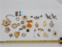 31 Vintage Broaches & Pins