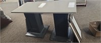 29x59-in quartz top double pedestal display