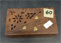 Hinged lidded wood jewelry box 5"