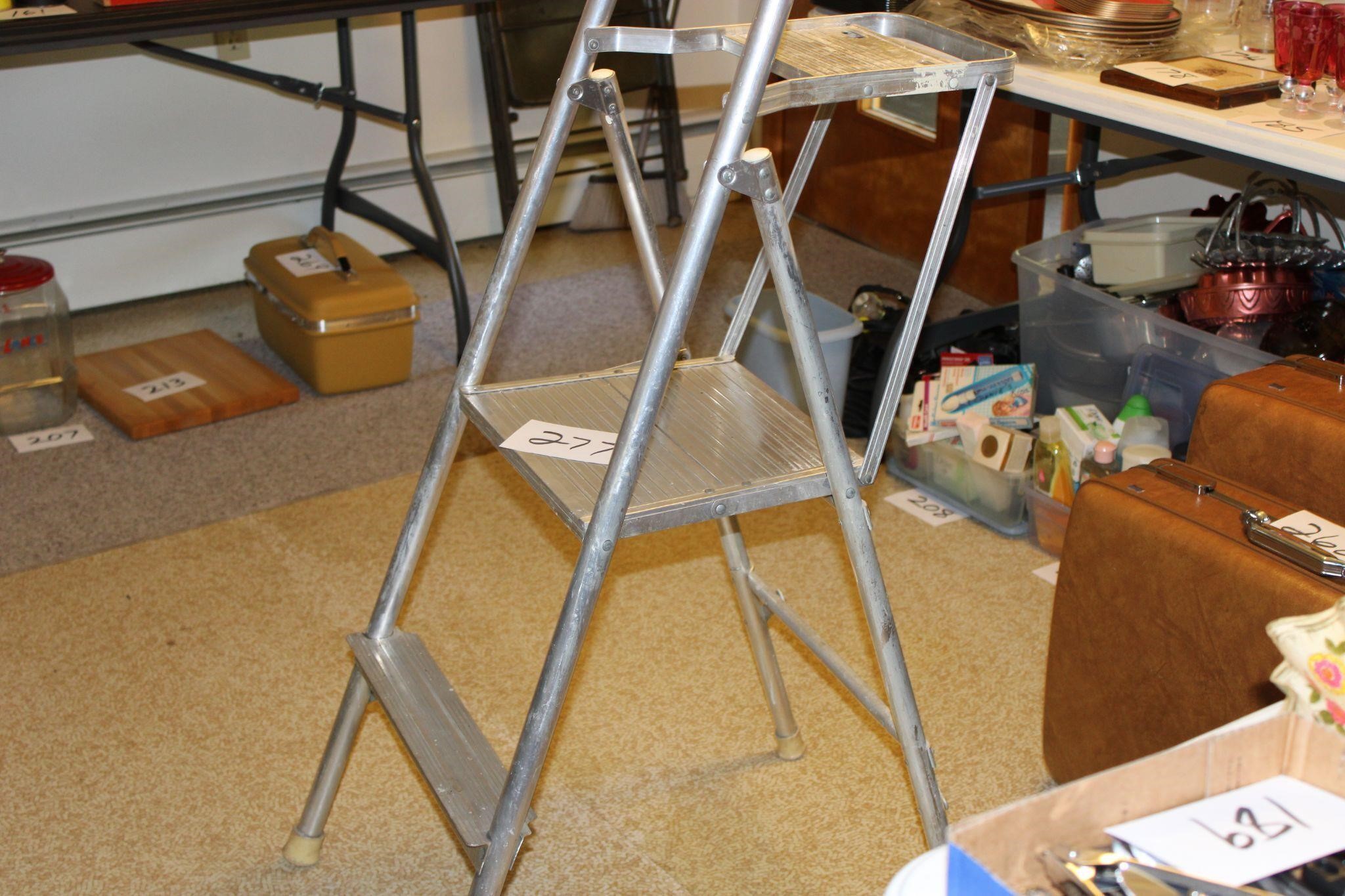 Step ladder