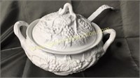 Porcelain tureen with ladle