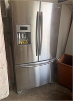 Samsung SS 26 cu ft refrigerator w/ pull out freez