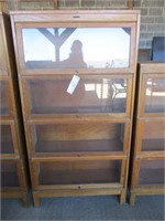 Lundstrom Lawyer's Bookcase