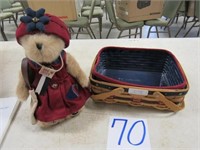 2004 Bee Basket WIth 2003 Boyds Bear