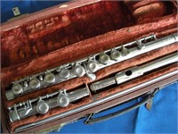 Flute (Conn-USA 814384) w/ Case