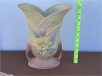 ANTIQUE HULL POTTERY - 2 HANDLE VASE = VERY NICE