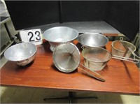 6 Assorted Strainers & Cutlanders