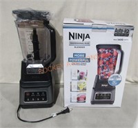 Ninja Professional Blender 1400 W 22 Oz. Pitcher;