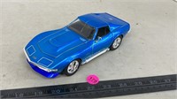 Jada Toys 1/18 scale 1969 Corvette Stingray.