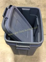 2 Rubbermaid containers