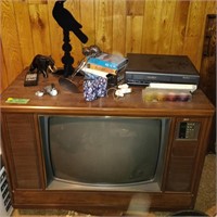 Vintage Box TV & Contents
