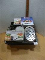 Cooking Pans / Grater / Strainer