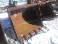 Backhoe/Excavator Bucket 48"