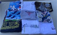 W - LOT OF 9 GRAPHIC TEES VAR SIZES (Q17)