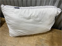 Viewstar Approx 20”x14” White Pillow