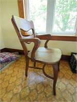 Antique Oak Capitan's Chair