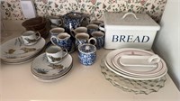 Kitchen pottery set and a metal bread box, one