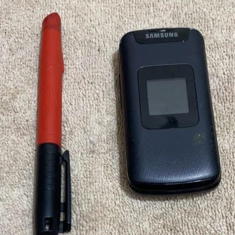 Samsung Cellular Flip Phone