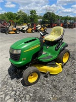 John Deere L120 48" Hydrostatic Riding Mower