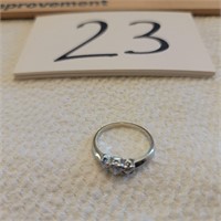 14Kt White Gold Ring with 3 European Diamonds