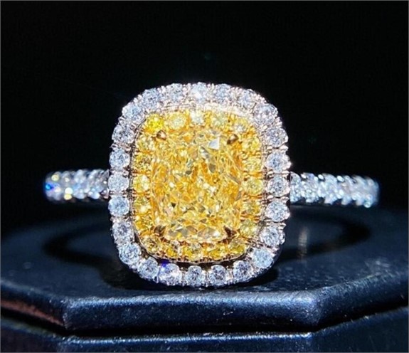 Splendid Jewelry auction