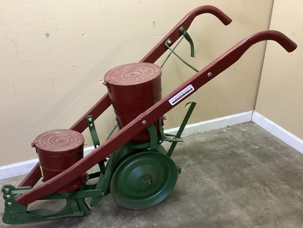 ANTIQUE COLE MANUFACTURING CORN PLANTER w SEED &