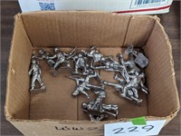 Metal WWII Soldier Figures