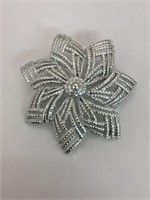 Gerrys Silvertone Flower brooch pin