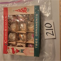 Box of Indented Christmas Tree Balls