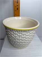 Haeger USA White & Yellow Basket Weave Planter 7"