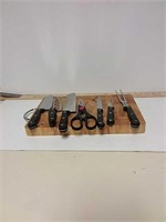 Butcher block cutting board, six star knife set