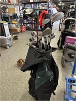 Police Auction: N I K E Golfclubs And Bag