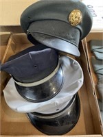 3 vintage hats