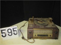 RCA Victor AM/FM Radio, Record Player