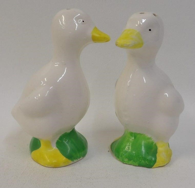 Large White Geese or Ducks