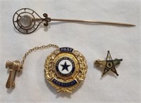 American Legion Pin & More 10K Gold  (4.9g)