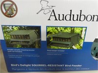 Audubon bird feeder - new - box torn